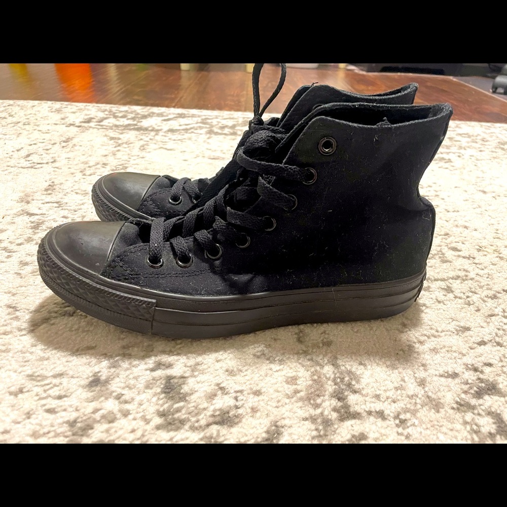 Converse Chuck Taylor All Star size 7